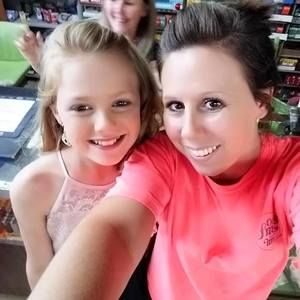 Meet your Posher, Lisa